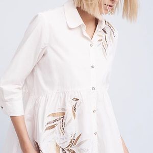 ANTHROPOLOGIE Holding horses Bedford Buttondown